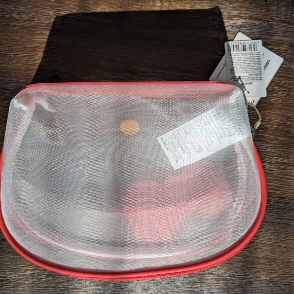 BNWT Sanrio Miniso Hello Kitty Mesh Cosmetics Bag - Picture 3 of 9